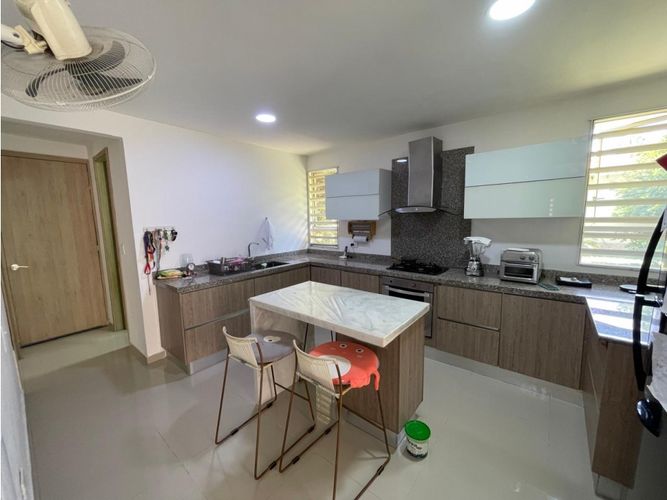 Casa de 4 alcobas en arriendo en Bavaria, Santa Marta, 272 m² · foto 14 de 24