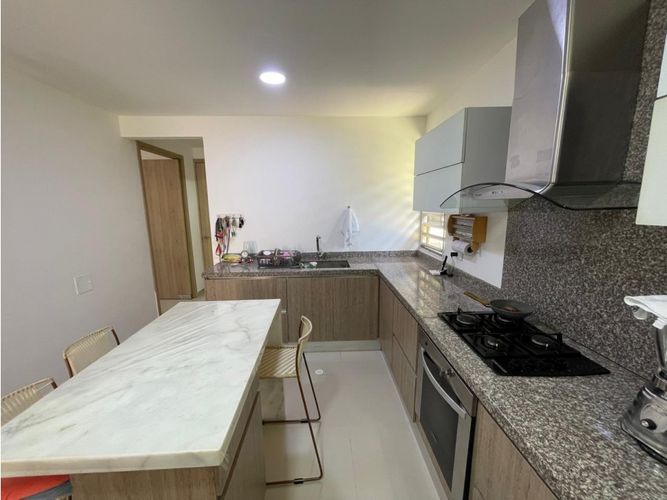 Casa de 4 alcobas en arriendo en Bavaria, Santa Marta, 272 m² · foto 16 de 24