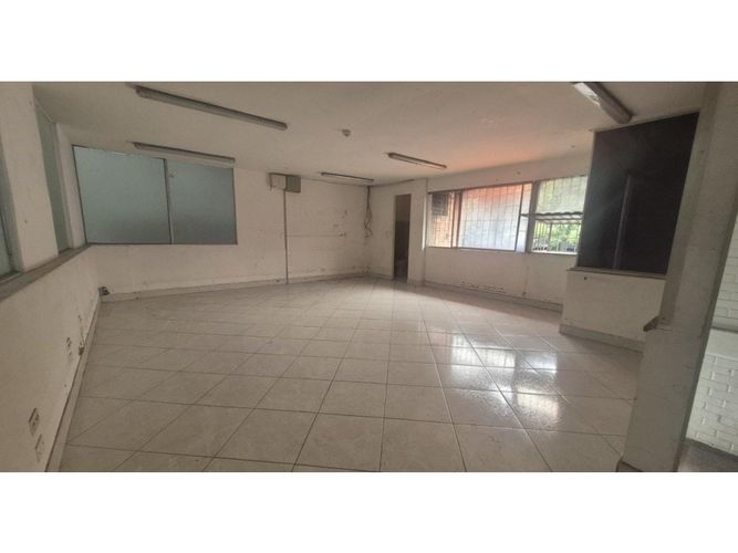 Bodega en arriendo en Astorga, Medellín, 260 m² · foto 5 de 8