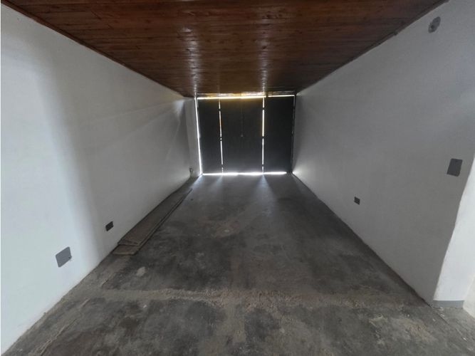 Bodega en arriendo en Bombona No.1, Medellín, 330 m² · foto 10 de 15