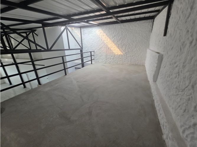 Bodega en arriendo en Bombona No.1, Medellín, 330 m² · foto 12 de 15