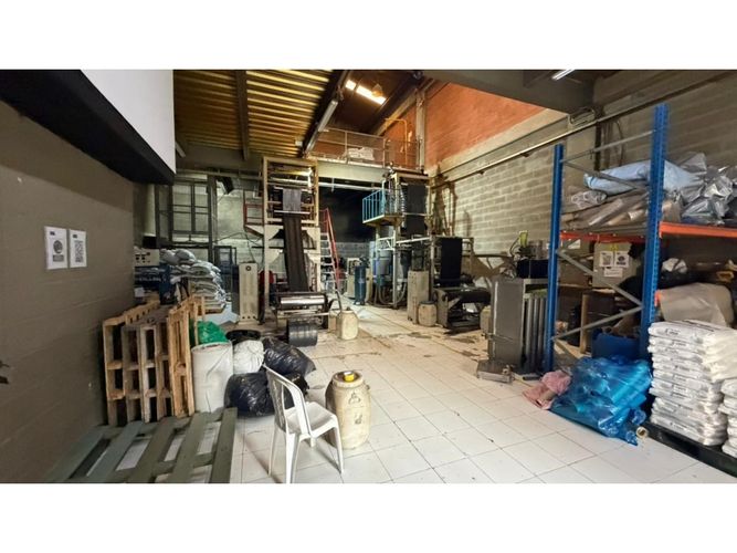 Bodega en arriendo en La Tablaza, La Estrella, 500 m² · foto 2 de 13