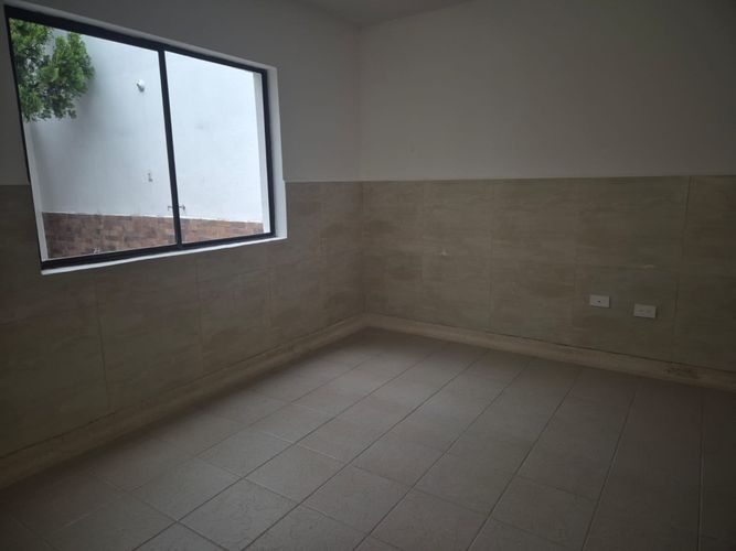 Casa de 12 alcobas en arriendo en Cabecera Del Llano, Bucaramanga, 364 m² · foto 5 de 24