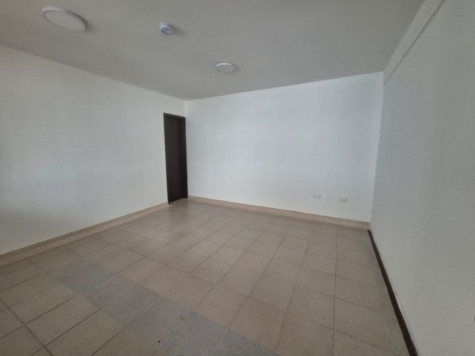 Casa de 12 alcobas en arriendo en Cabecera Del Llano, Bucaramanga, 364 m² · foto 18 de 24