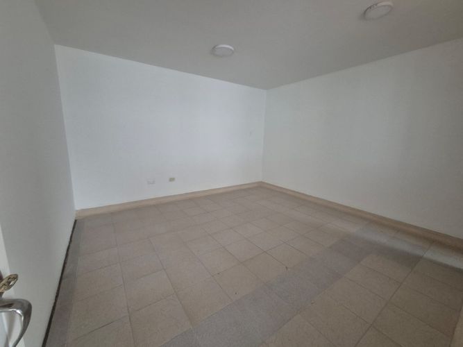Casa de 12 alcobas en arriendo en Cabecera Del Llano, Bucaramanga, 364 m² · foto 20 de 24