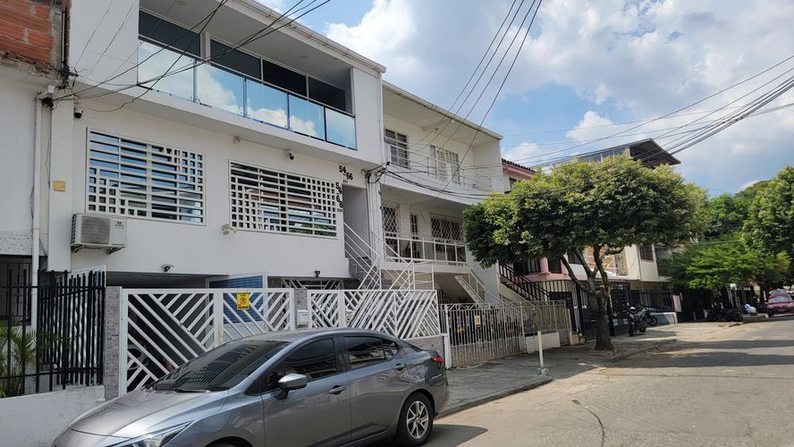 Apartamento en venta en Primero De Mayo, Cali · foto 9 de 24