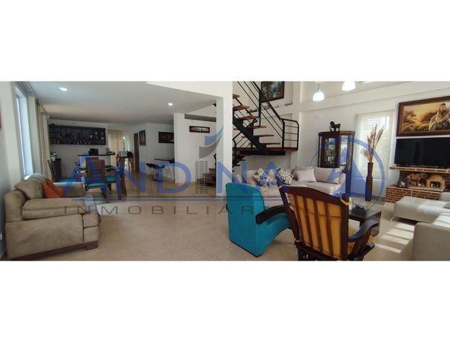 Casa de 5 alcobas en venta en El Porvenir, Rionegro, 424 m² · foto 3 de 17
