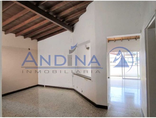 Apartamento de 4 alcobas en venta en Belén, Medellín, 266 m² · foto 2 de 20