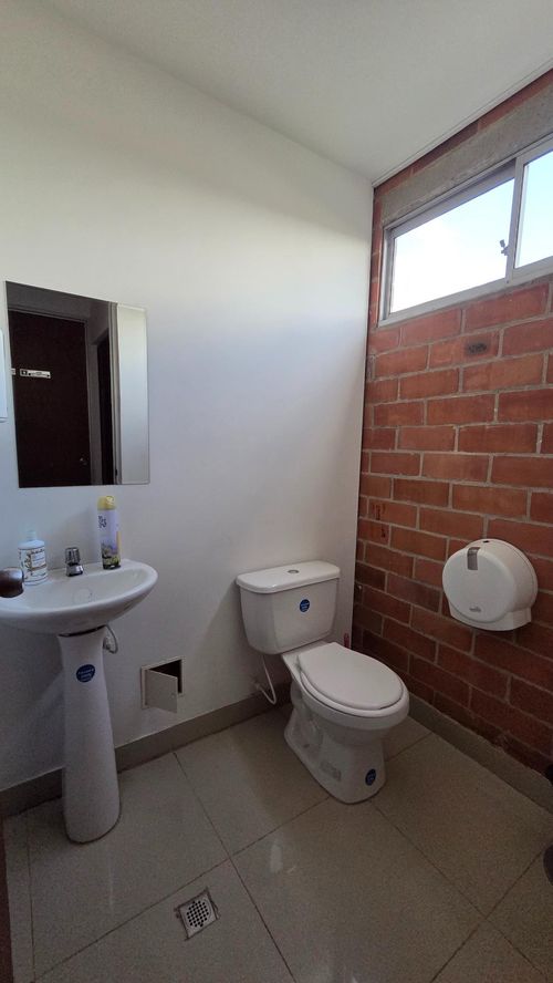 Bodega en arriendo en Zona Industrial, Yumbo, 1071 m² · foto 9 de 18