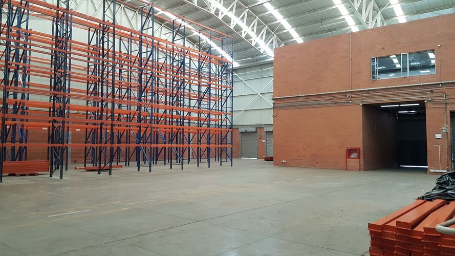 Bodega en arriendo en Zona Industrial, Yumbo, 1377 m² · foto 8 de 24