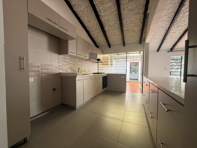 Casa de 3 alcobas en venta en El Refugio, Cali, 170 m² · foto 11 de 24