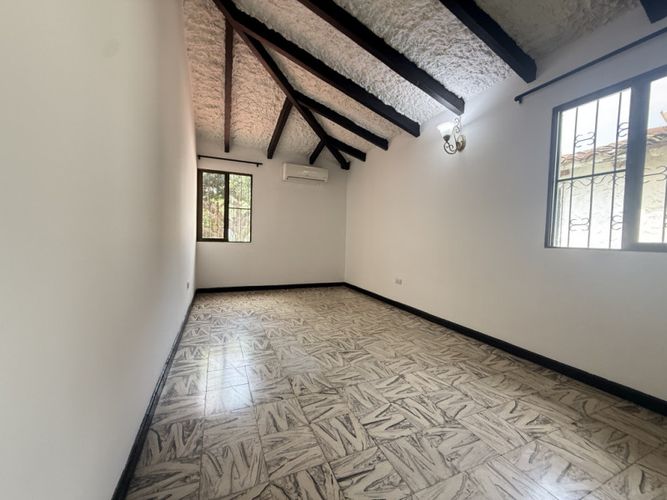 Casa de 3 alcobas en venta en El Refugio, Cali, 170 m² · foto 16 de 24