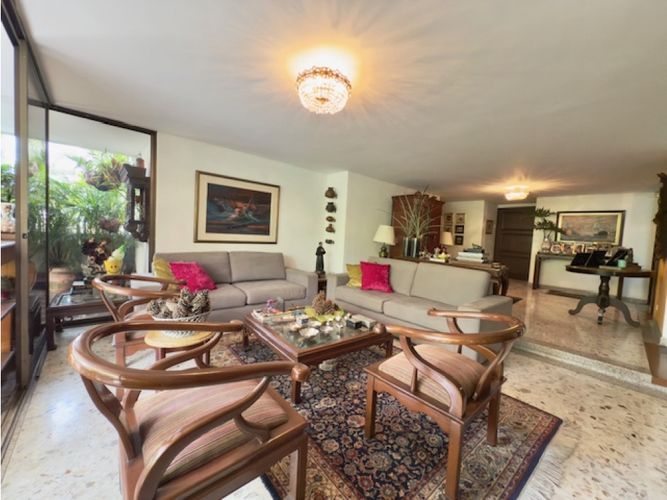 Apartamento de 3 alcobas en venta en Arboledas, Cali, 284 m² · foto 13 de 24