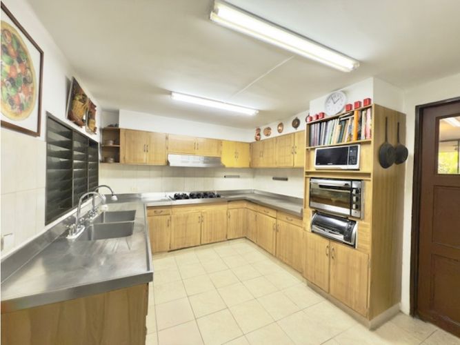 Apartamento de 3 alcobas en venta en Arboledas, Cali, 284 m² · foto 15 de 24