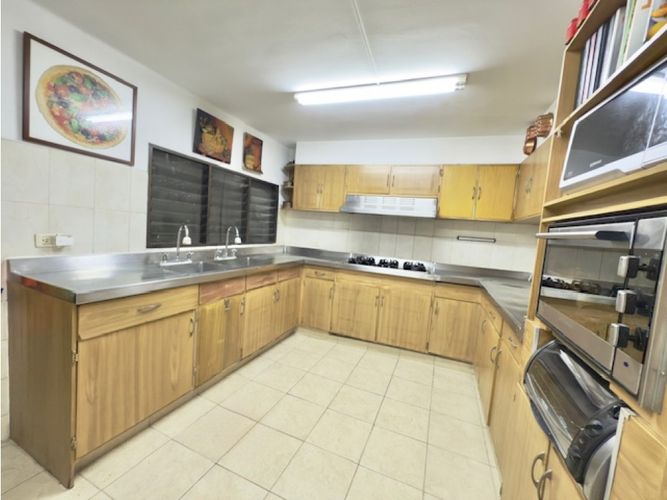 Apartamento de 3 alcobas en venta en Arboledas, Cali, 284 m² · foto 16 de 24