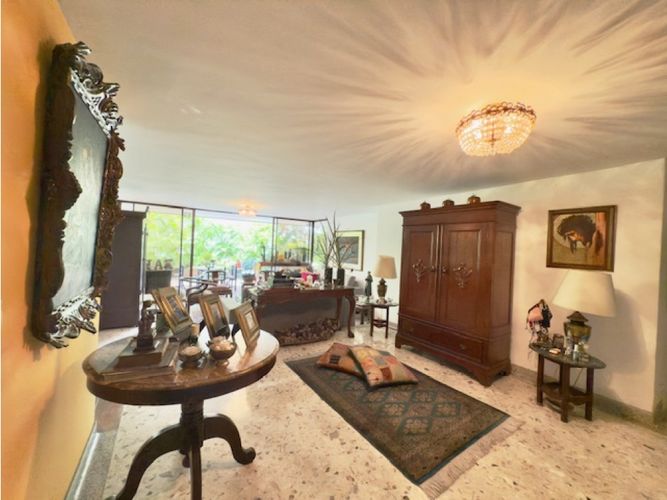 Apartamento de 3 alcobas en venta en Arboledas, Cali, 284 m² · foto 18 de 24