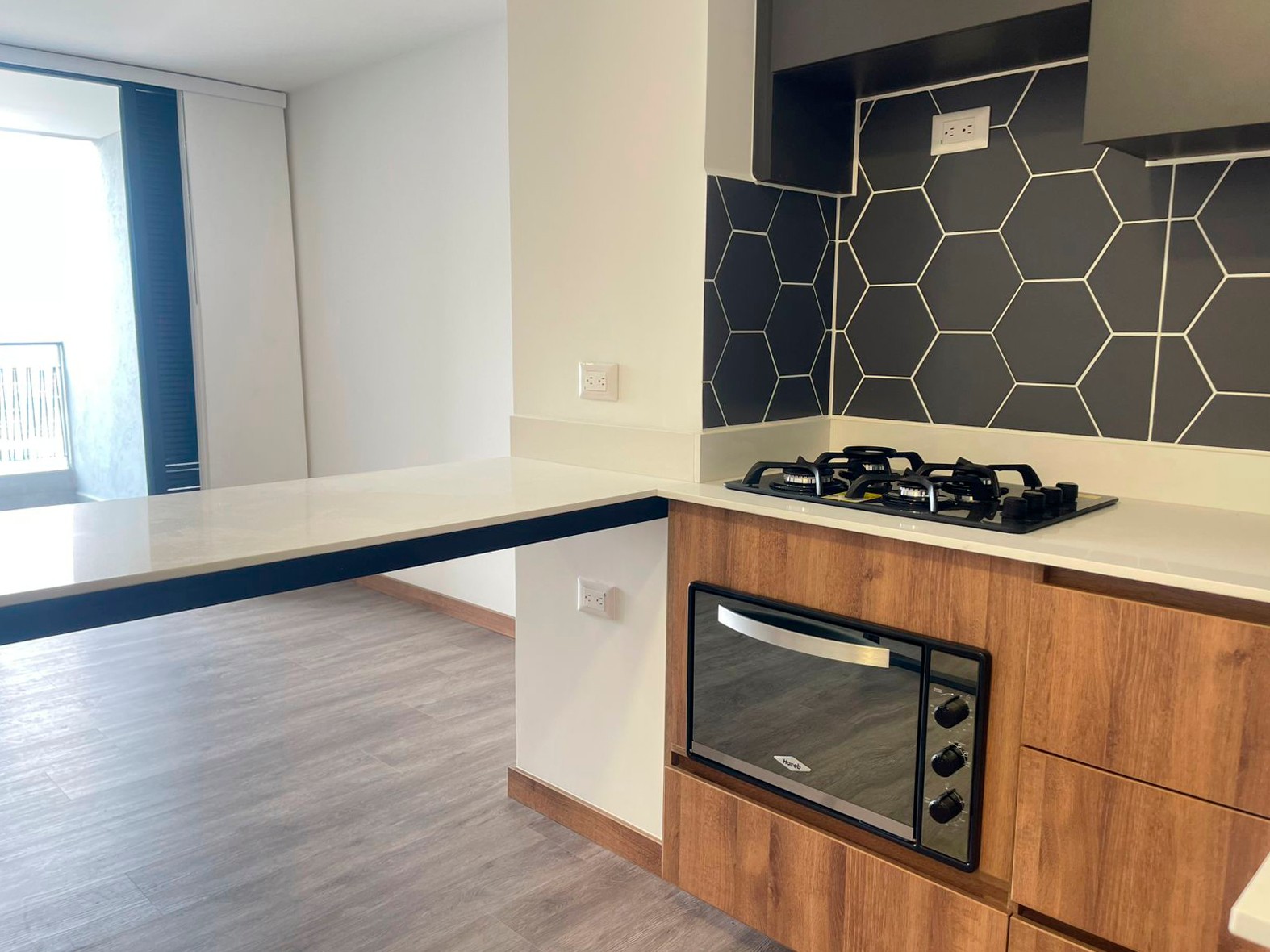 Apartamento en arriendo en Loma Del Barro, Envigado · foto 6 de 19