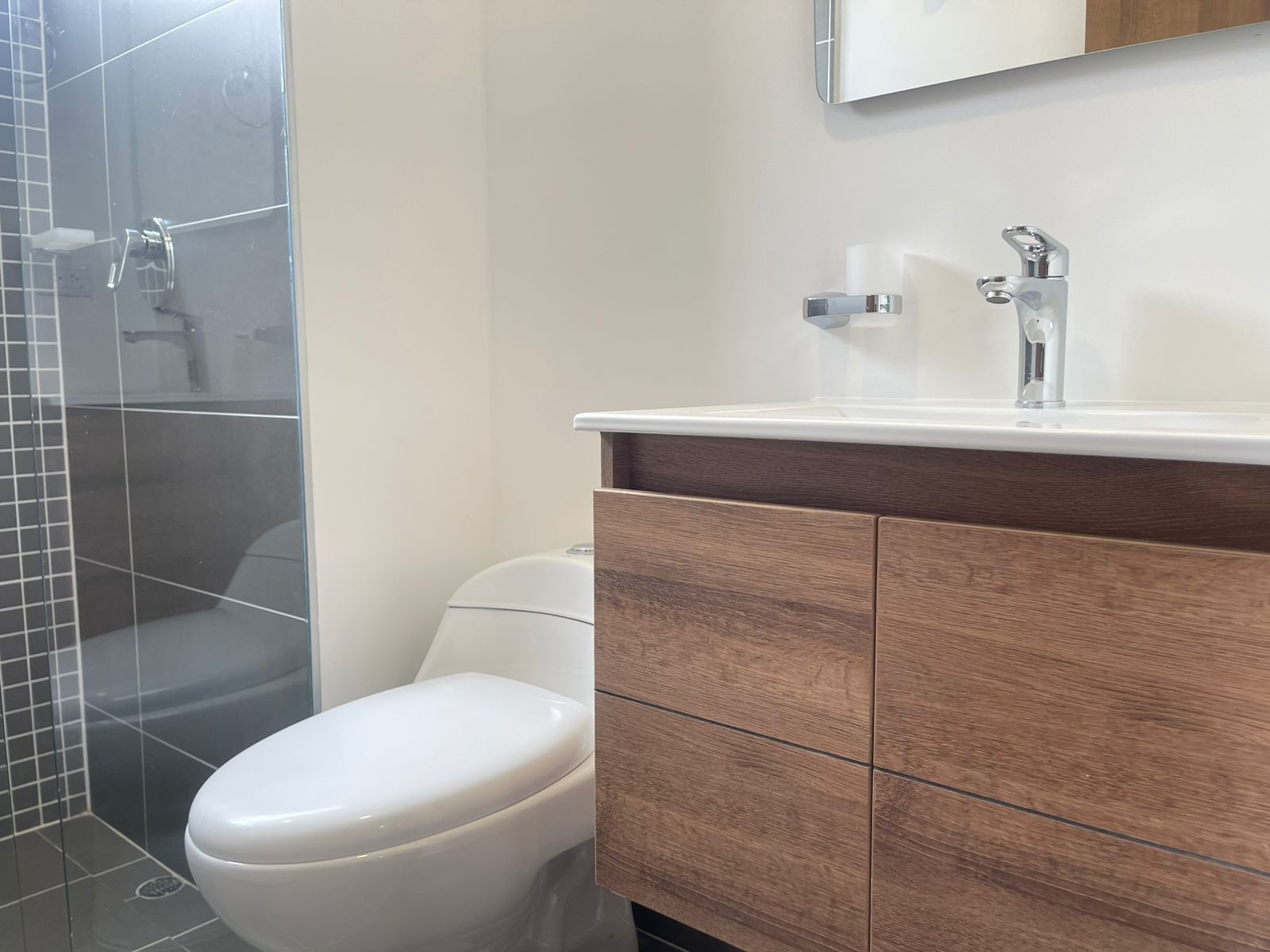 Apartamento en arriendo en Loma Del Barro, Envigado · foto 18 de 19
