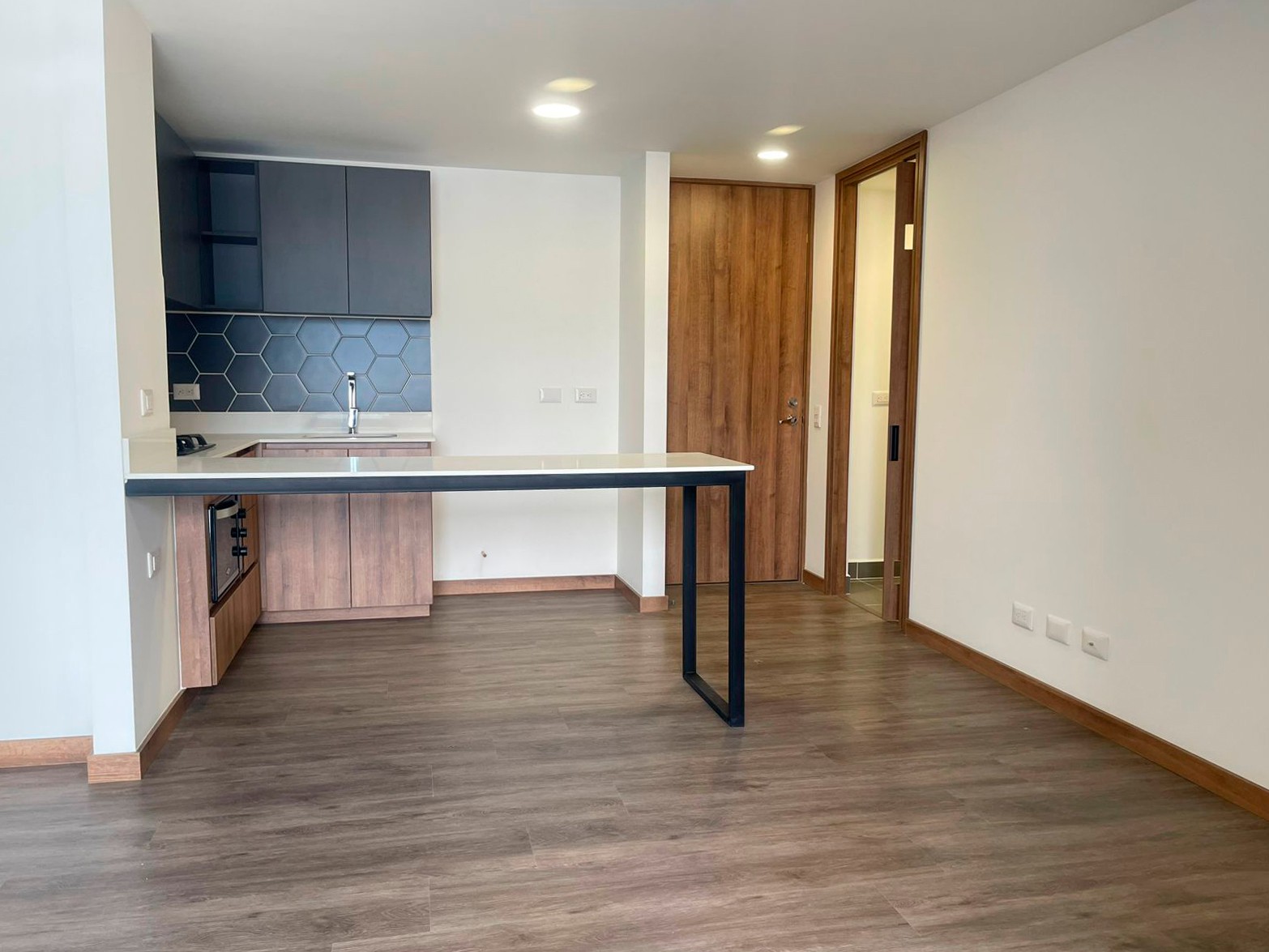 Apartamento en arriendo en Loma Del Barro, Envigado · foto 7 de 19