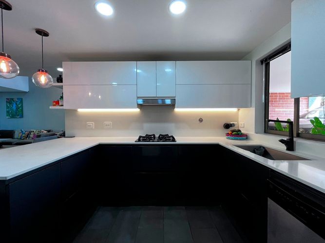 Casa de 3 alcobas en venta en La Pradera, Envigado, 212 m² · foto 5 de 18