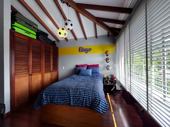Casa de 3 alcobas en venta en La Pradera, Envigado, 212 m² · foto 12 de 18