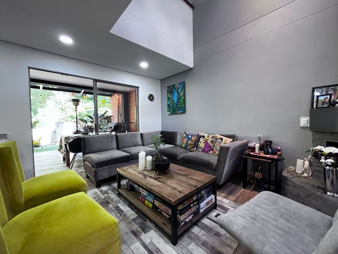 Casa de 3 alcobas en venta en La Pradera, Envigado, 212 m² · foto 2 de 18