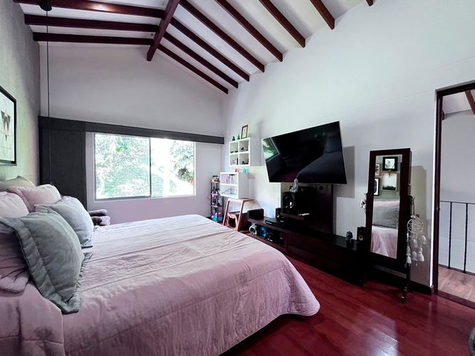 Casa de 3 alcobas en venta en La Pradera, Envigado, 212 m² · foto 15 de 18