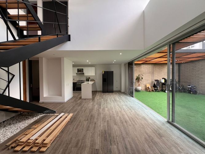 Casa de 3 alcobas en venta en Llano Grande, Rionegro, 190 m² · foto 2 de 16