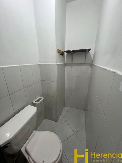 Local en venta en Zona Industrial No. 1, Itagüí, 90 m² · foto 8 de 9
