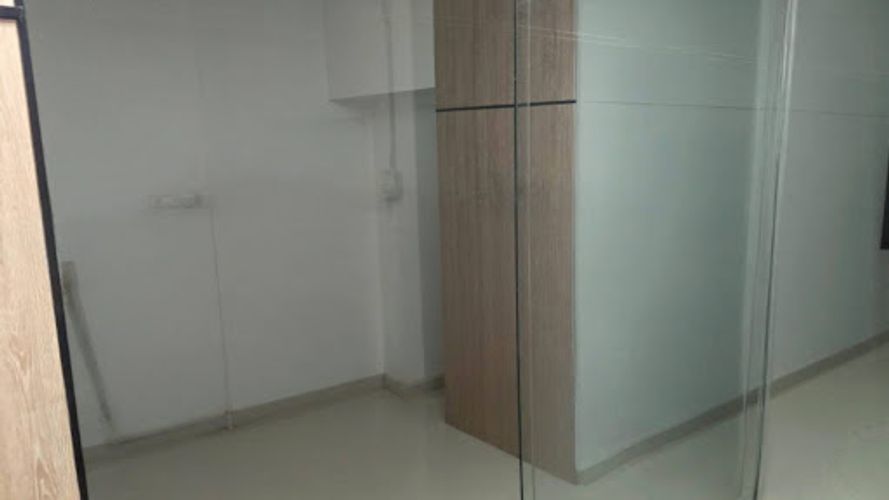 Local en arriendo en Suramericana, Medellín, 21 m² · foto 2 de 12