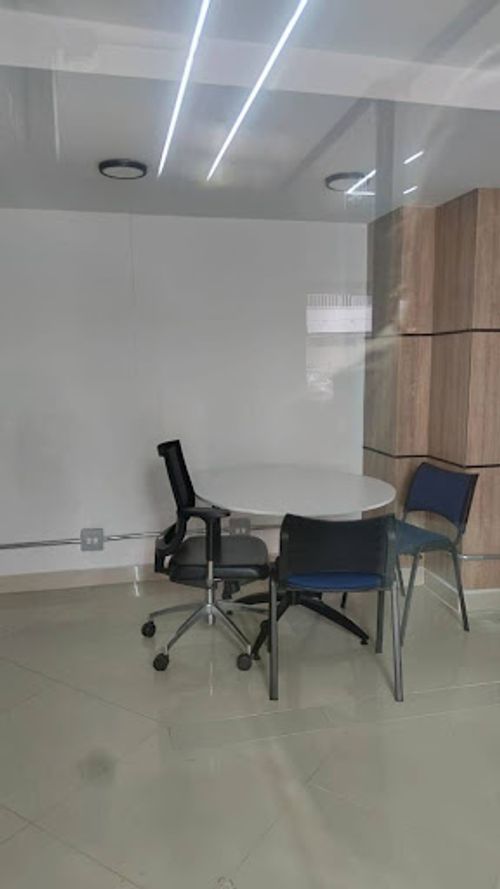 Local en arriendo en Suramericana, Medellín, 21 m² · foto 4 de 12