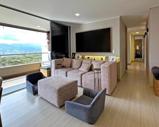 Apartamento de 3 alcobas en venta en Cumbres, Envigado, 128 m² · foto 4 de 12