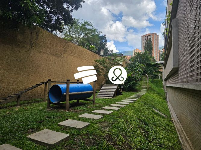 Apartamento de 2 alcobas en venta en El Poblado, Medellín, 115 m² · foto 16 de 19