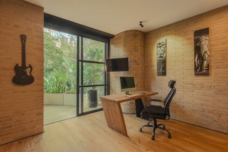 Apartamento de 2 alcobas en venta en Las Lomas, Medellín, 140 m² · foto 10 de 22