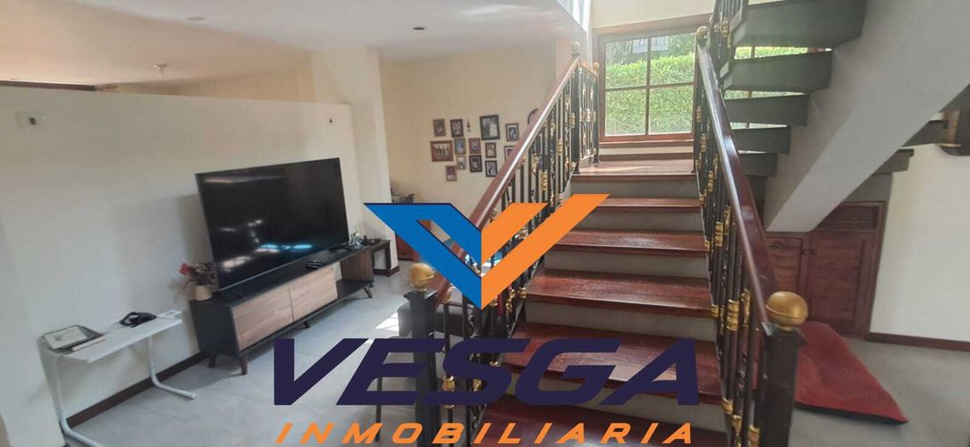 Casa de 6 alcobas en venta en Cn. Bosques De Normandia, Piedecuesta, 698 m² · foto 11 de 24