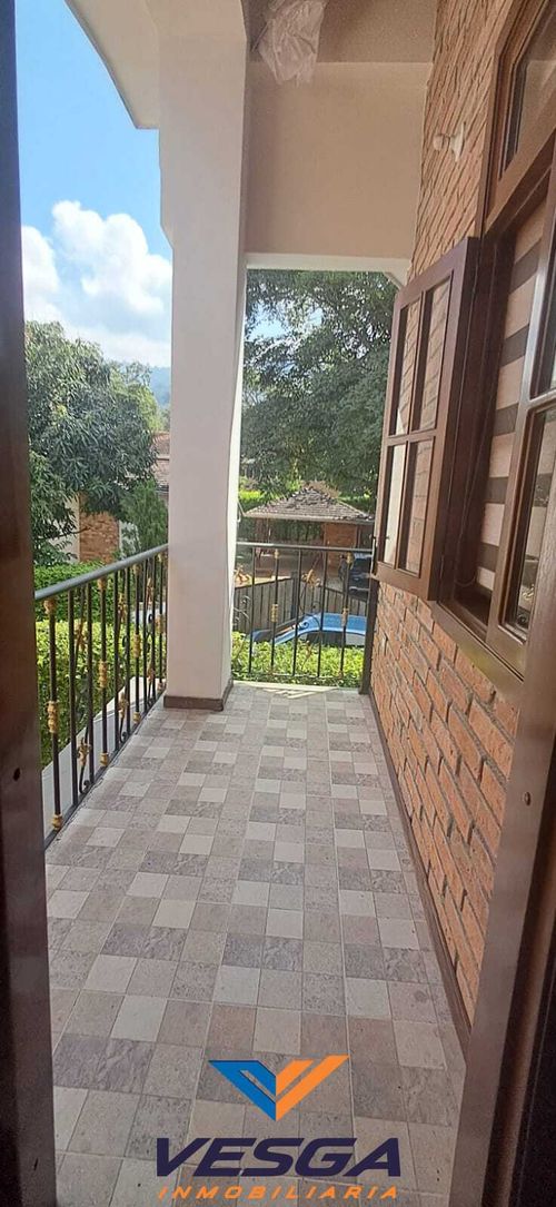 Casa de 6 alcobas en venta en Cn. Bosques De Normandia, Piedecuesta, 698 m² · foto 17 de 24