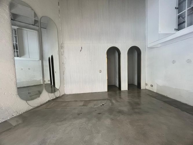 Local en arriendo en El Poblado, Medellín, 40 m² · foto 2 de 5