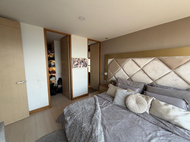 Apartamento de 2 alcobas en venta en El Poblado, Medellín, 127 m² · foto 19 de 23