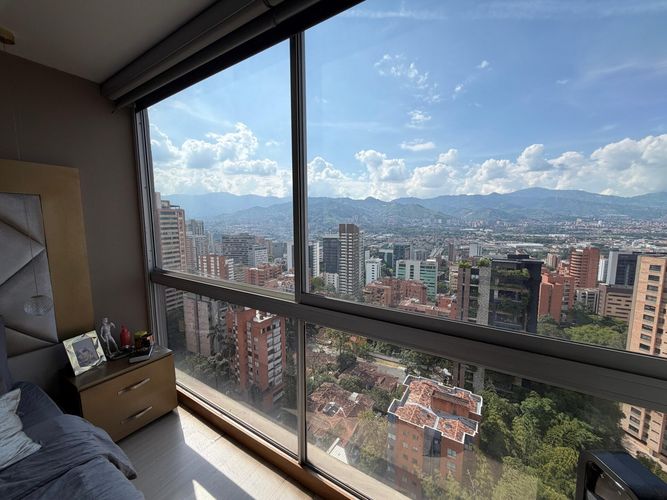 Apartamento de 2 alcobas en venta en El Poblado, Medellín, 127 m² · foto 22 de 23
