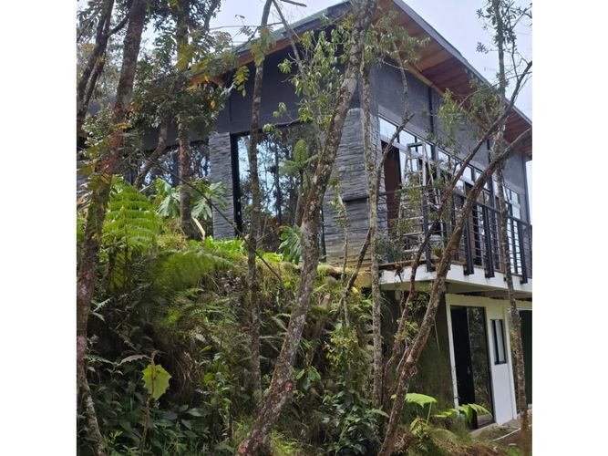 Finca en venta en Santa Elena, Medellín, 260 m² · foto 11 de 16