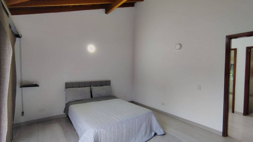Casa de 4 alcobas en venta en San Lucas, Medellín, 200 m² · foto 17 de 24