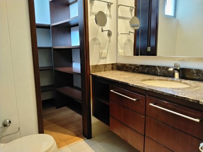 Apartamento de 2 alcobas en arriendo en El Poblado, Medellín, 163 m² · foto 17 de 19