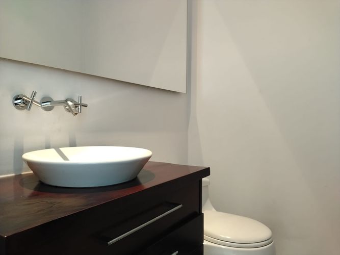 Apartamento de 2 alcobas en arriendo en El Poblado, Medellín, 163 m² · foto 18 de 19
