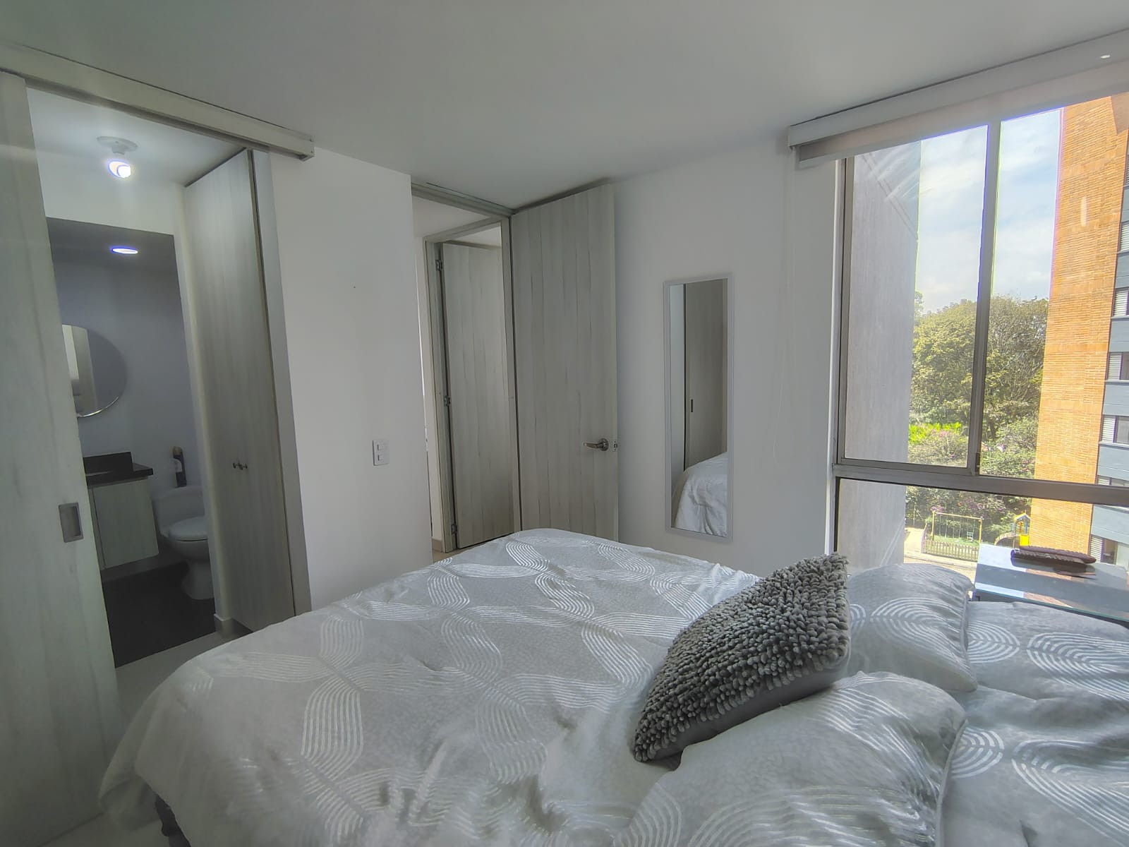 Apartamento en arriendo en El Poblado, Medellín · foto 10 de 16