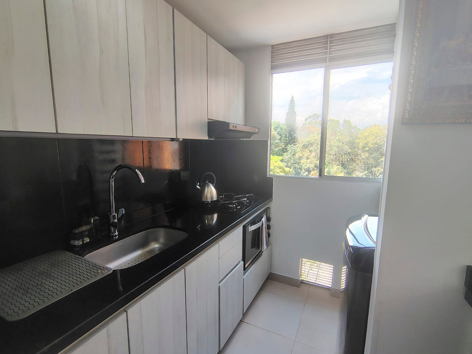 Apartamento en arriendo en El Poblado, Medellín · foto 7 de 16