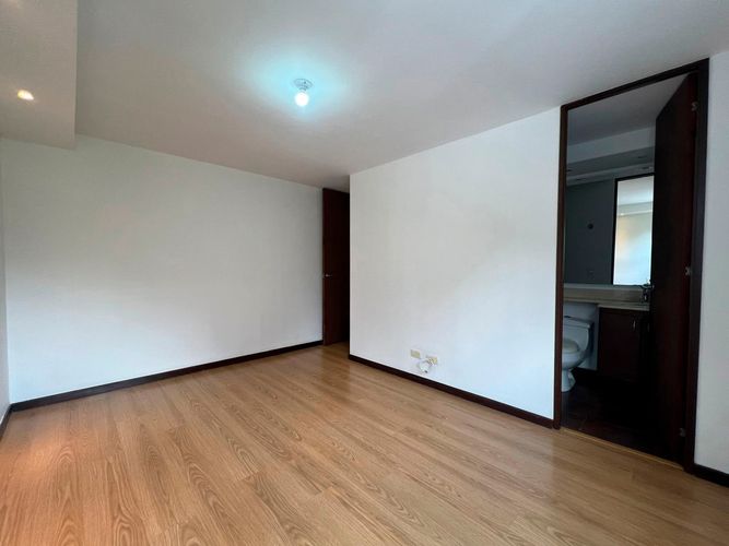Apartamento de 3 alcobas en arriendo en Cumbres, Envigado, 106 m² · foto 8 de 16