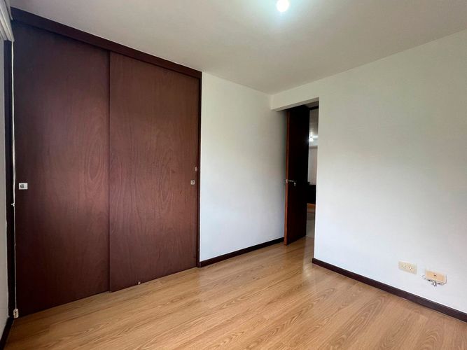 Apartamento de 3 alcobas en arriendo en Cumbres, Envigado, 106 m² · foto 12 de 16