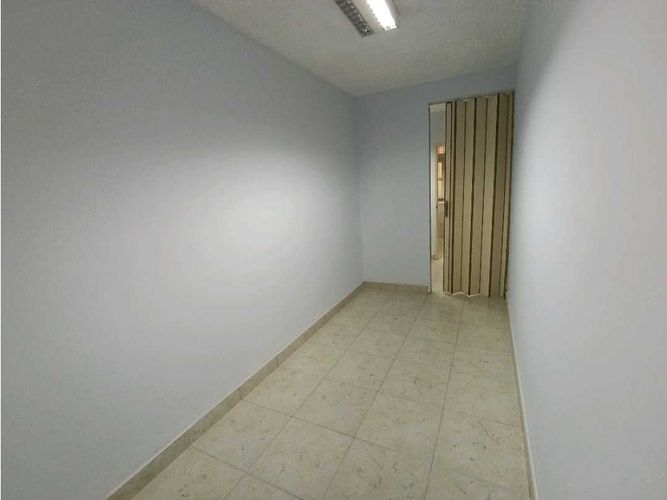 Bodega en arriendo en Belén Las Mercedes, Medellín, 34 m² · foto 6 de 9