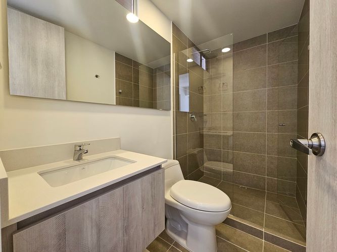 Apartamento de 2 alcobas en arriendo en Villa Carlota, Medellín, 95 m² · foto 11 de 14