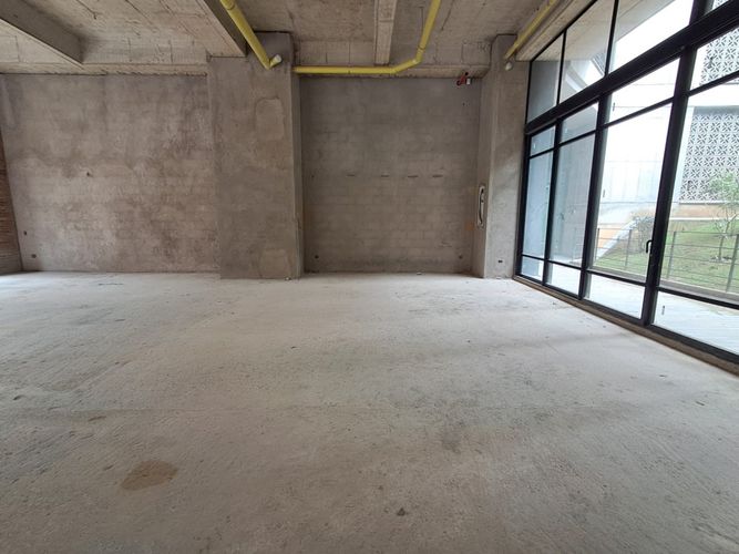 Local en arriendo en Las Lomas No.1, Medellín, 200 m² · foto 3 de 24